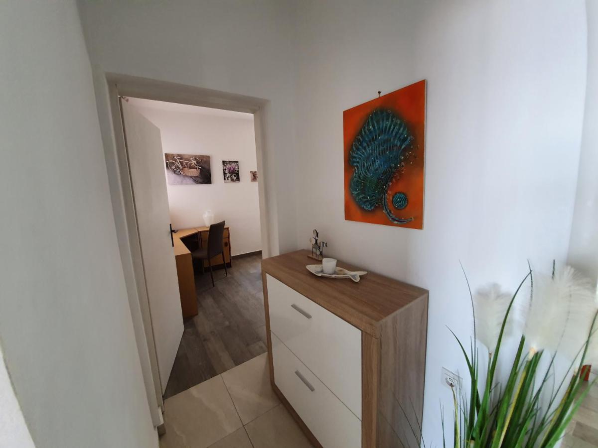 Apartments Dora Vantacici Εξωτερικό φωτογραφία