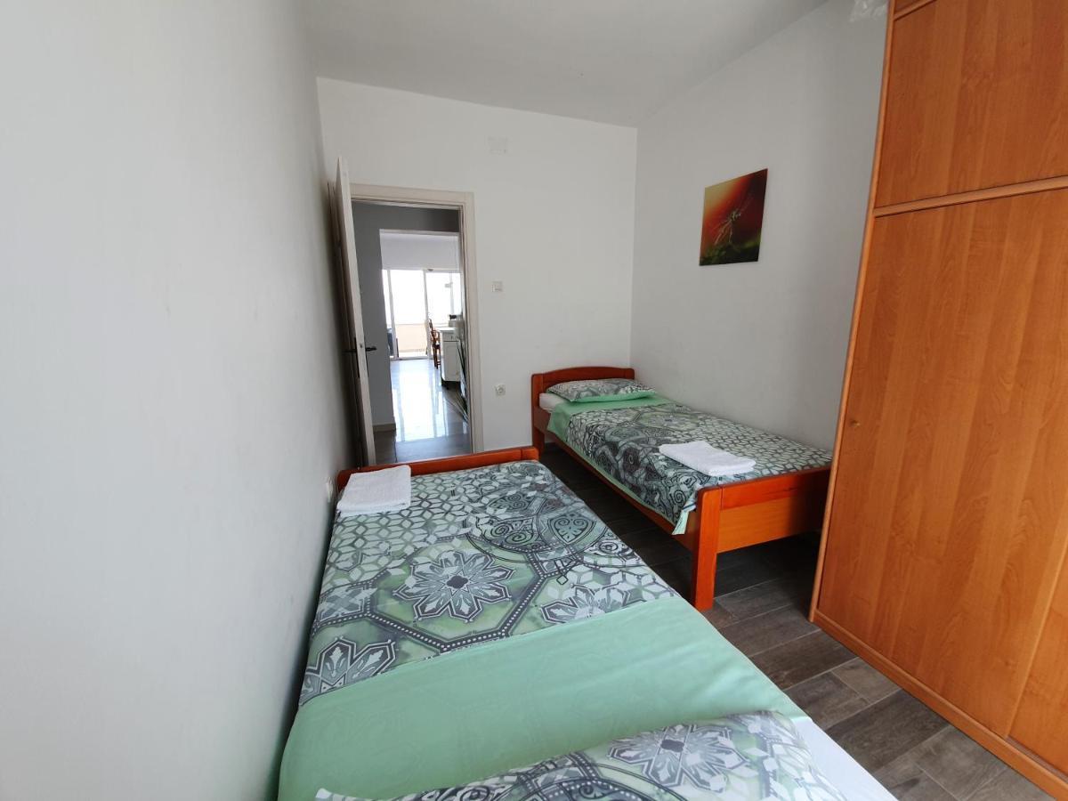 Apartments Dora Vantacici Εξωτερικό φωτογραφία
